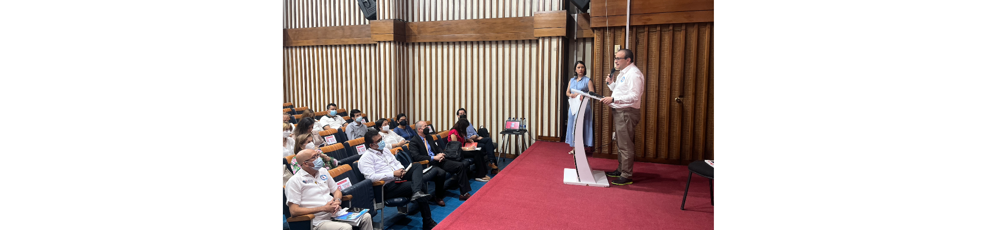 OIRE participa en el lanzamiento del libro repensar la educación en la cámara de comercio de Cúcuta.